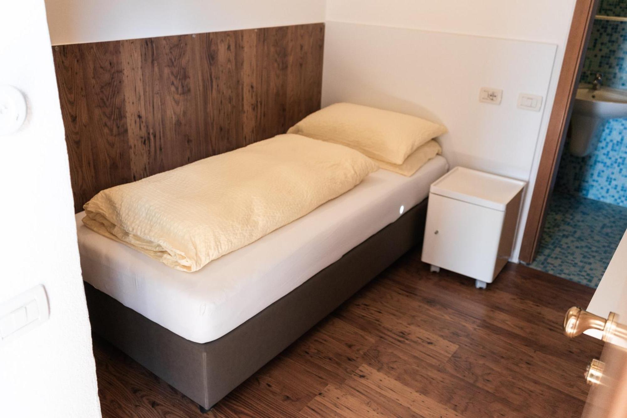 Albergo Garni Orchidea Riva del Garda Kültér fotó